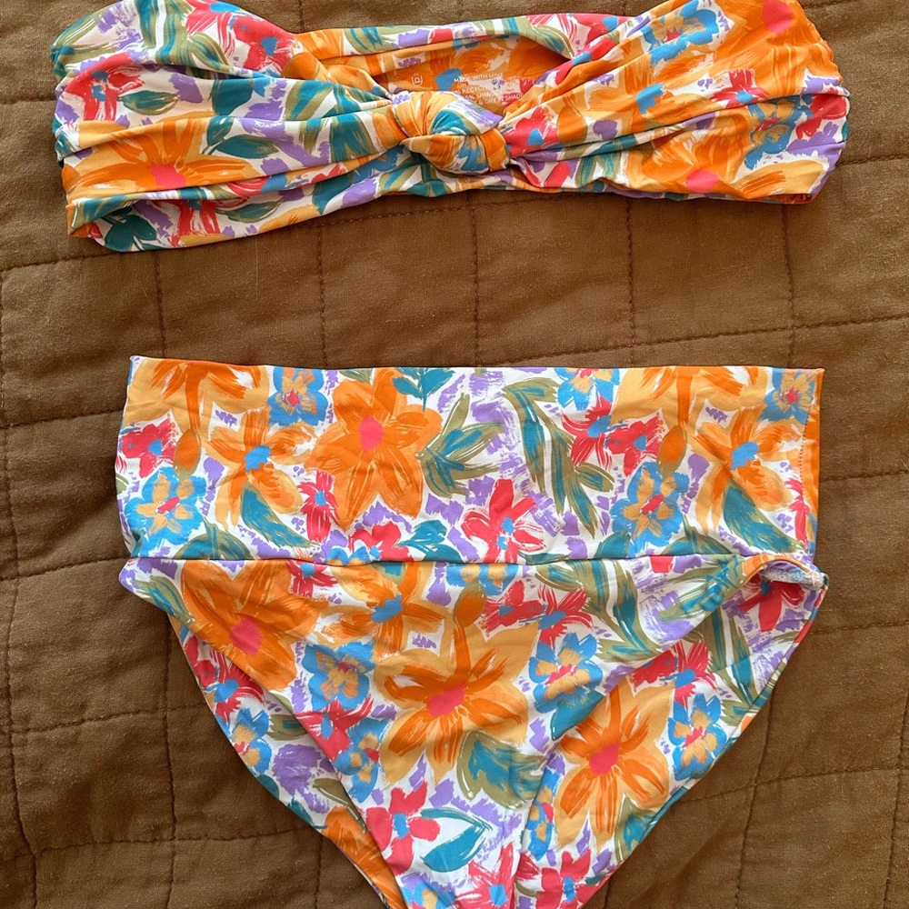 Stone Cold Fox Floral Bikini Set, Size SMALL